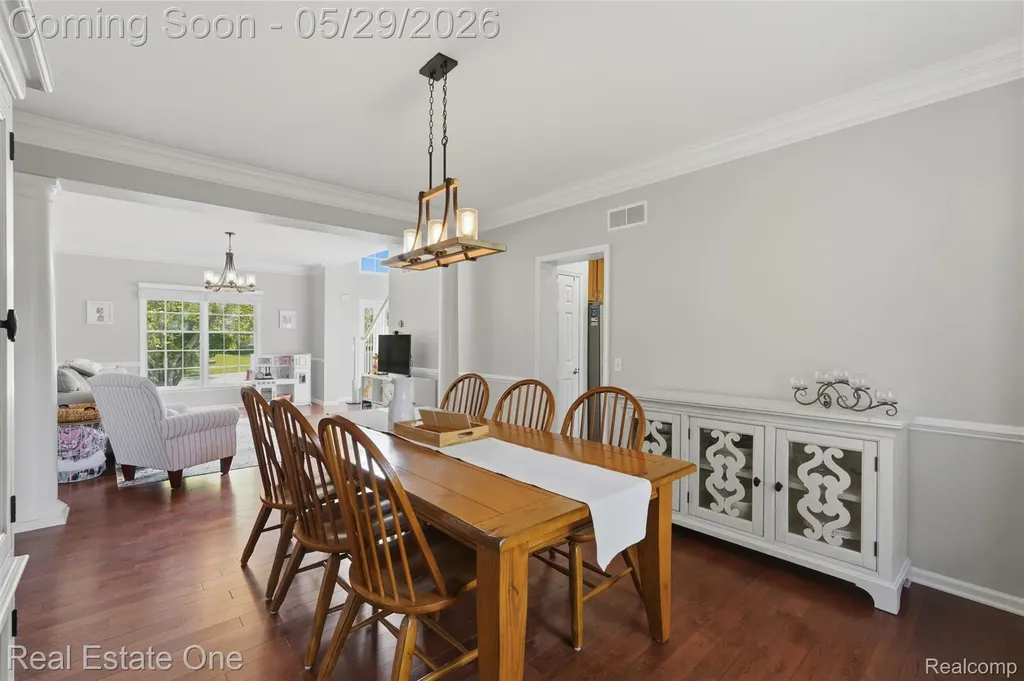 5097 Birkdale Drive Commerce Charter Township MI 48382