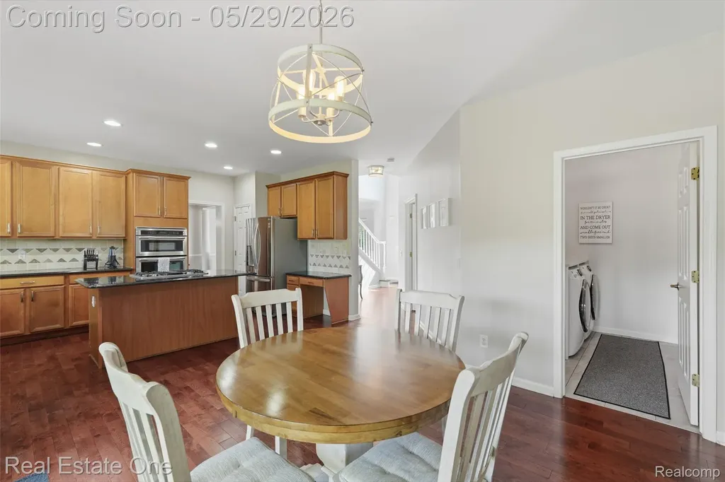 5097 Birkdale Drive Commerce Charter Township MI 48382