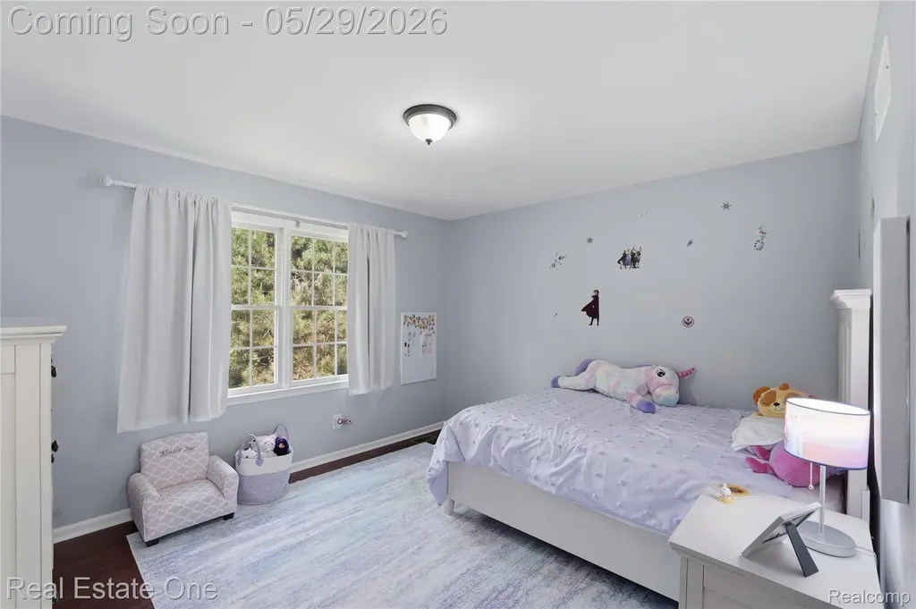 5097 Birkdale Drive Commerce Charter Township MI 48382