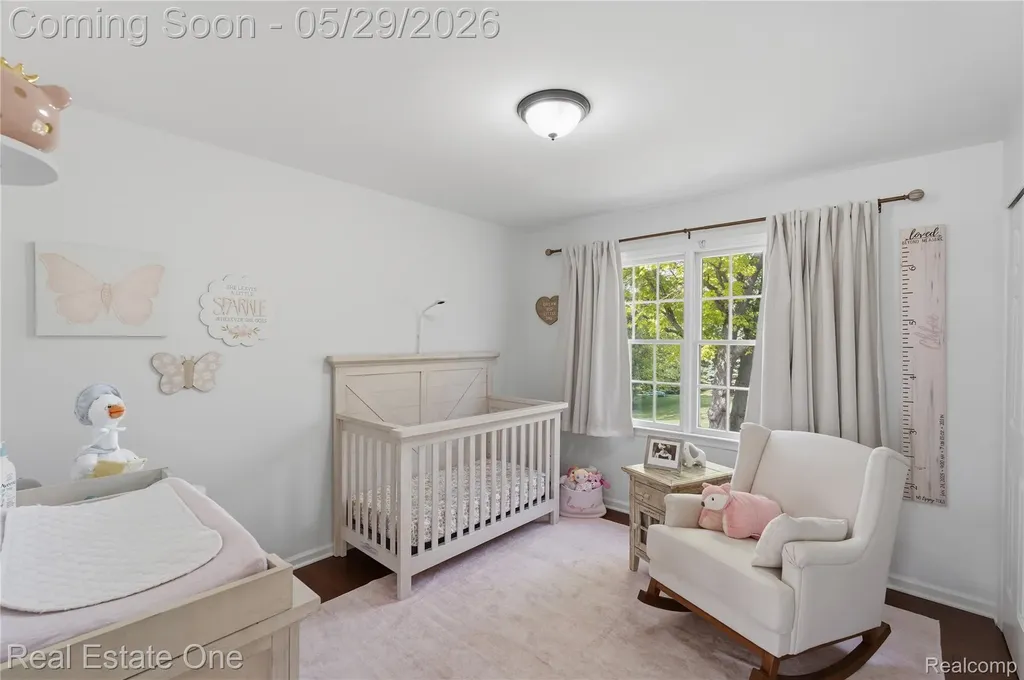 5097 Birkdale Drive Commerce Charter Township MI 48382