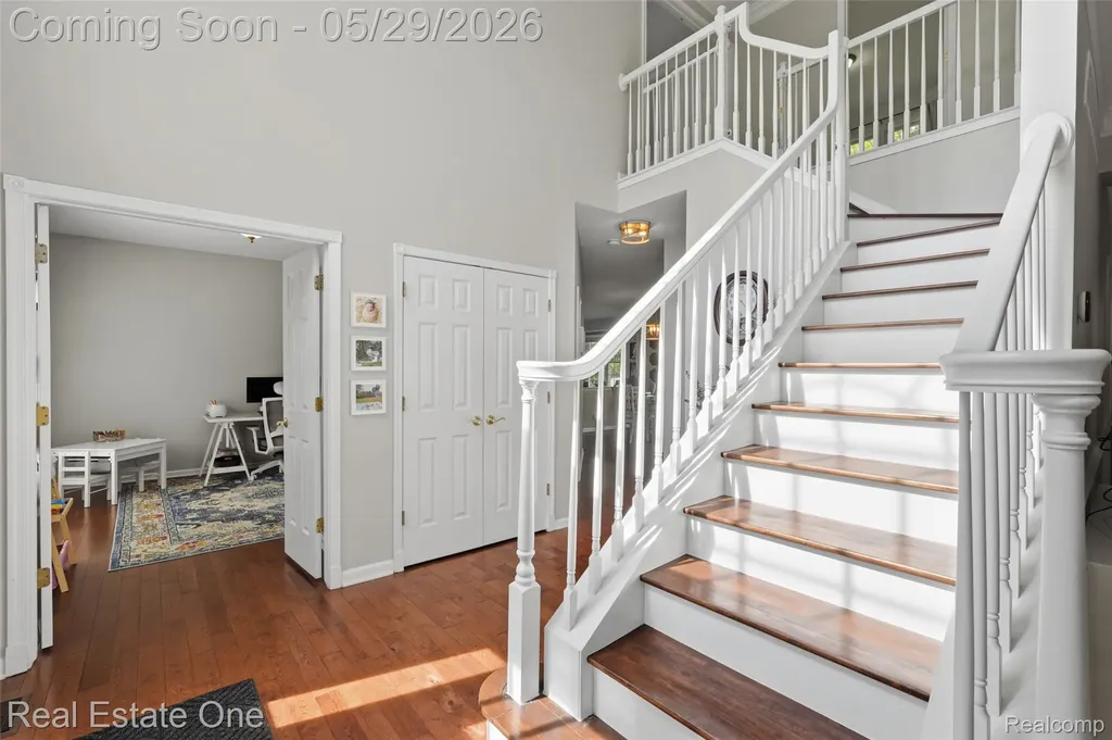 5097 Birkdale Drive Commerce Charter Township MI 48382