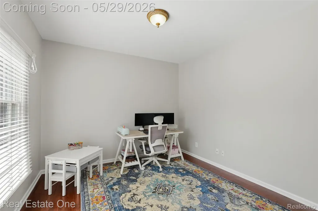 5097 Birkdale Drive Commerce Charter Township MI 48382