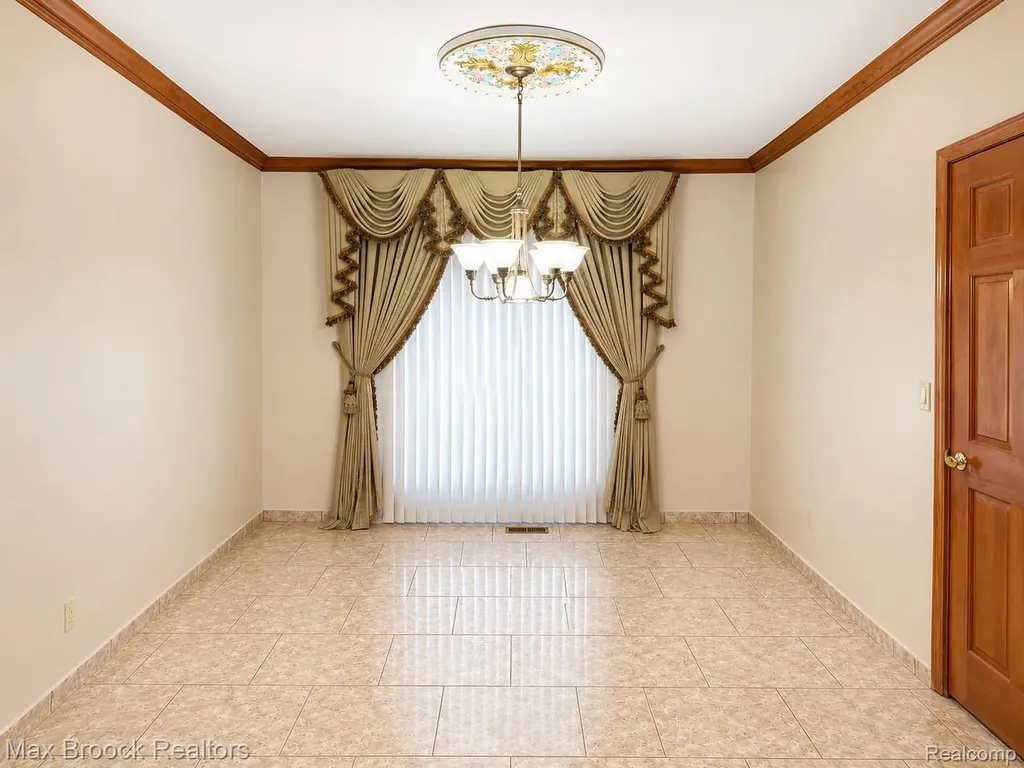 40318 Denbigh Drive Sterling Heights City MI 48310