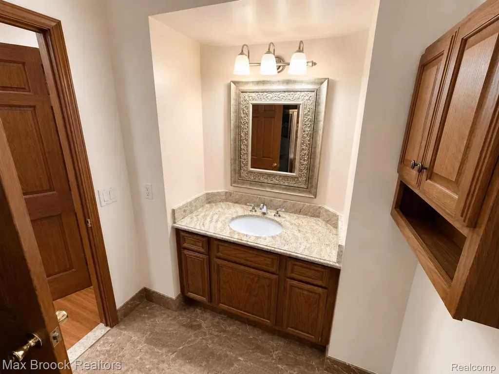 40318 Denbigh Drive Sterling Heights City MI 48310