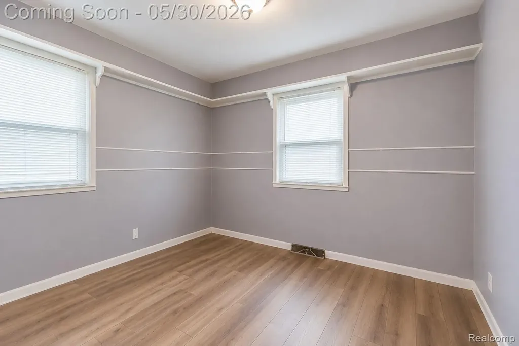 1946 Union Lake Road Commerce Charter Township MI 48382