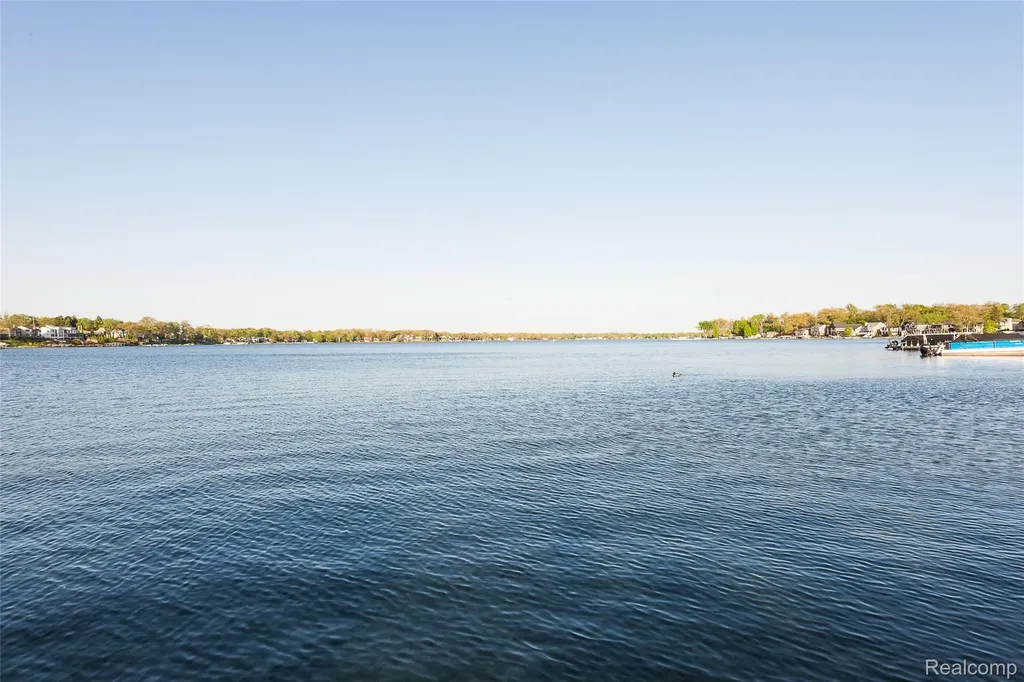 1946 Union Lake Road Commerce Charter Township MI 48382