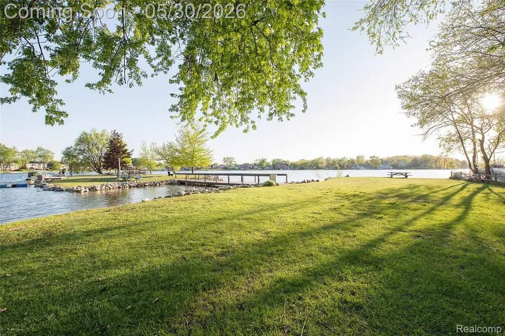 1946 Union Lake Road Commerce Charter Township MI 48382