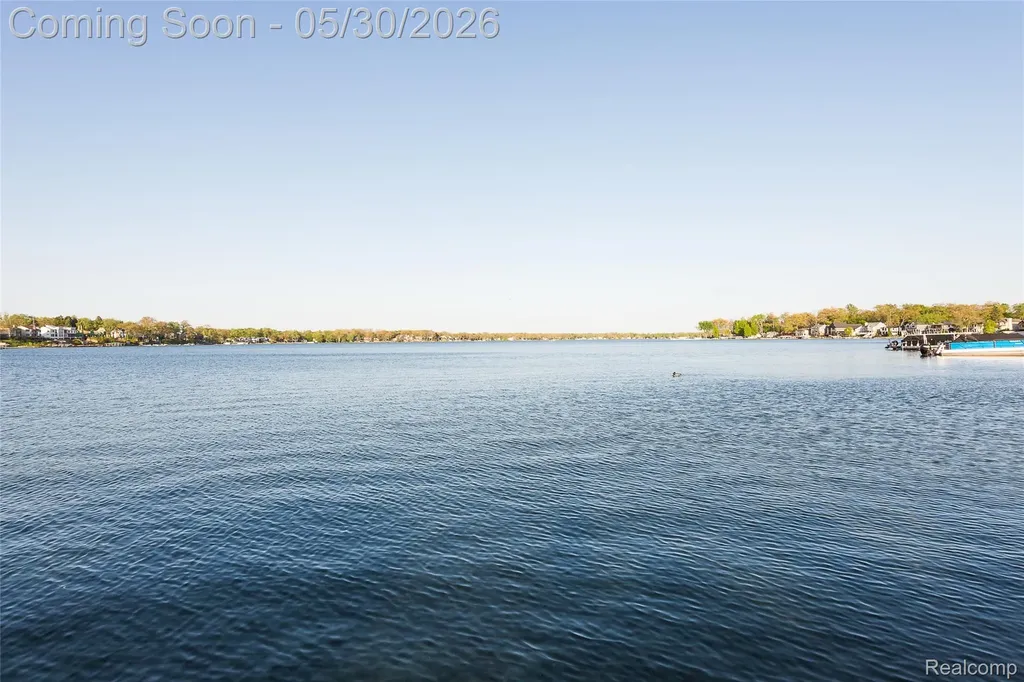 1946 Union Lake Road Commerce Charter Township MI 48382