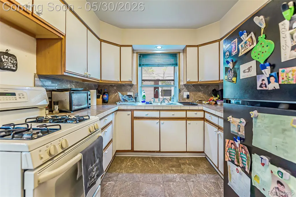 1946 Union Lake Road Commerce Charter Township MI 48382
