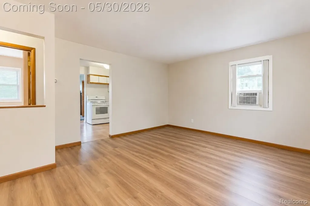 1946 Union Lake Road Commerce Charter Township MI 48382
