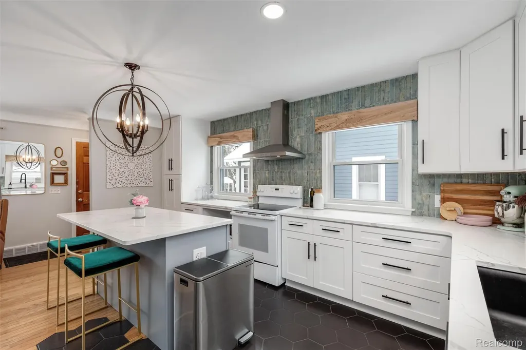 601 Pacific Street Plymouth City MI 48170