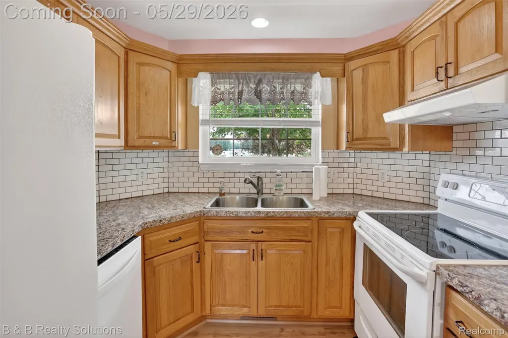 6100 Fish Lake Road Deerfield Township MI 48461