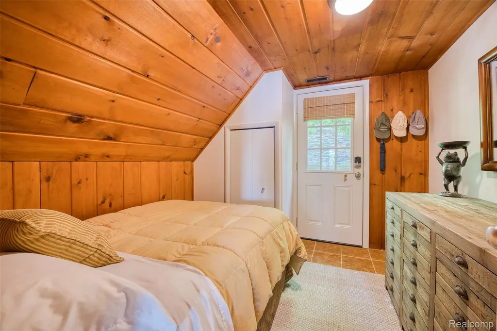5940 Silver Birch Road Hadley Township MI 48462