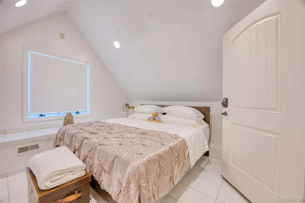 5940 Silver Birch Road Hadley Township MI 48462