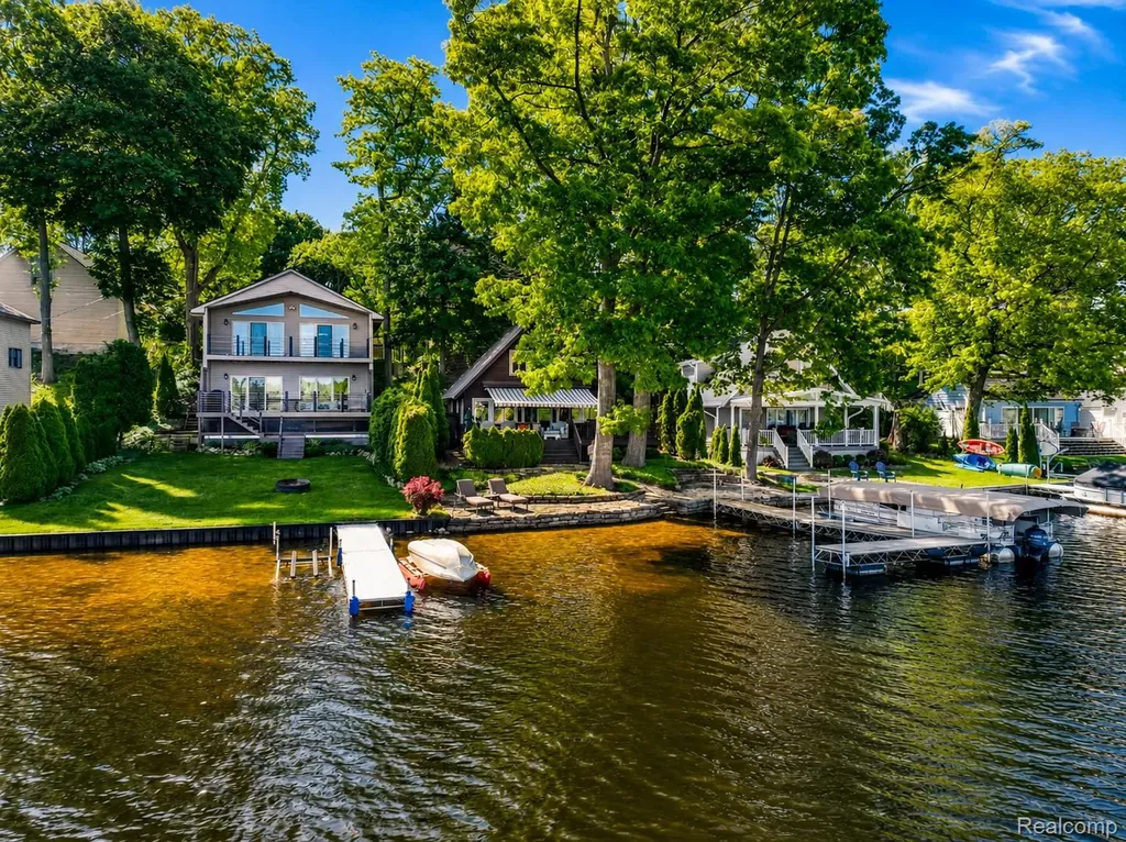 5940 Silver Birch Road Hadley Township MI 48462
