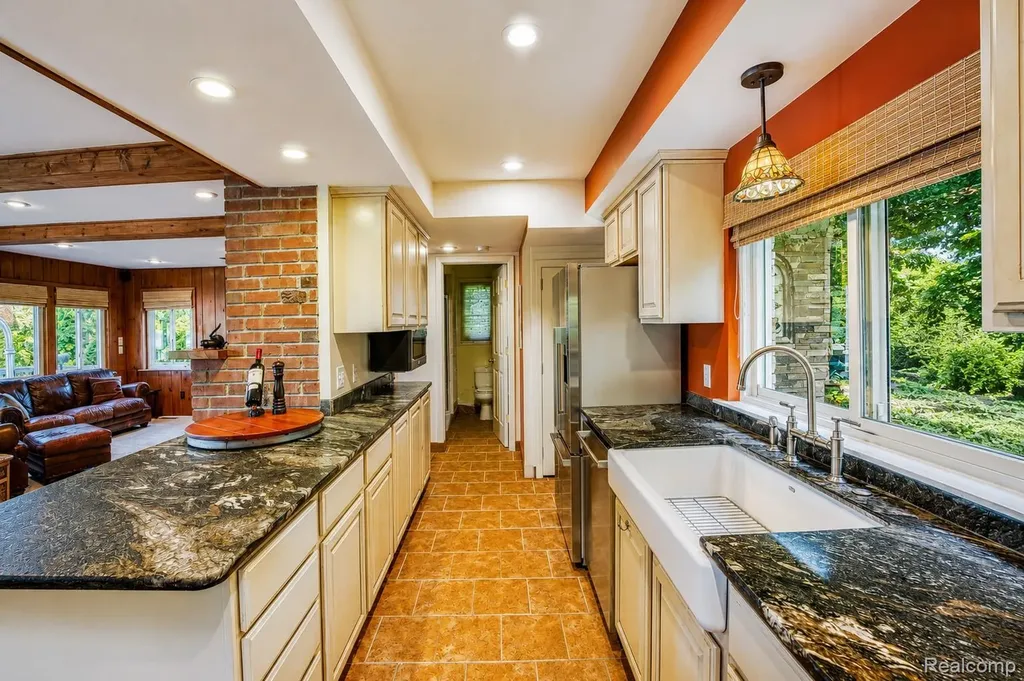 5940 Silver Birch Road Hadley Township MI 48462