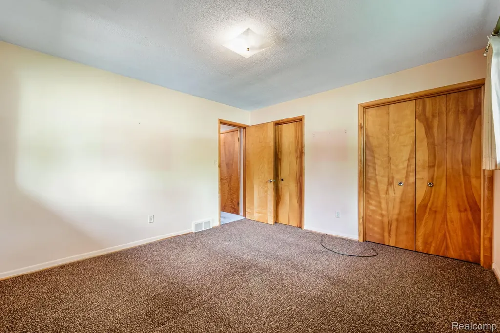 38230 Chartier Street Harrison Charter Township MI 48045