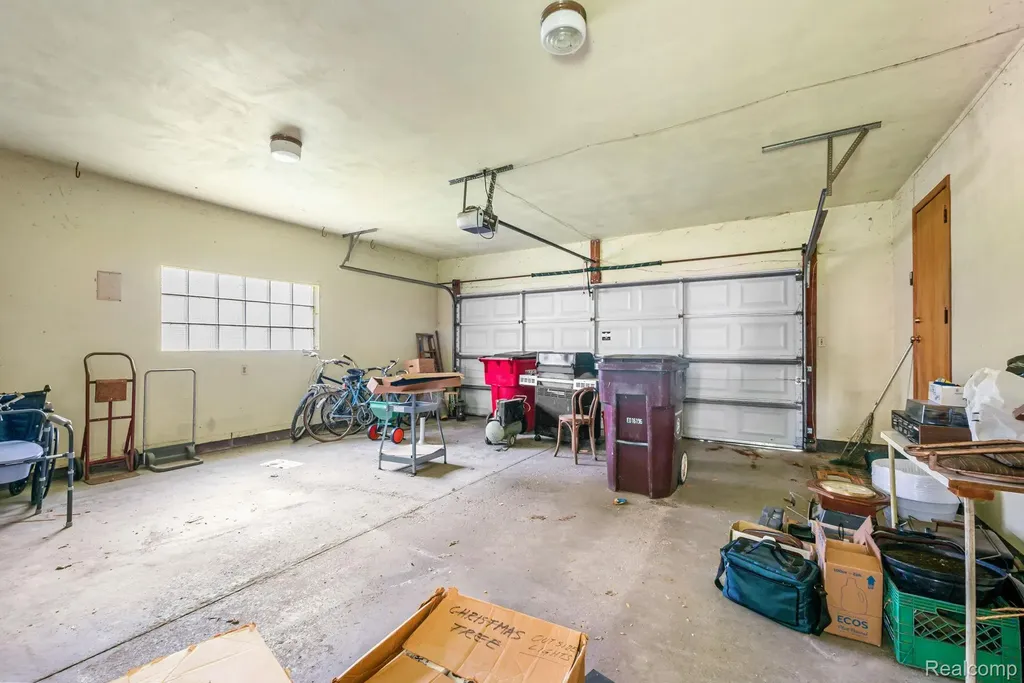 38230 Chartier Street Harrison Charter Township MI 48045