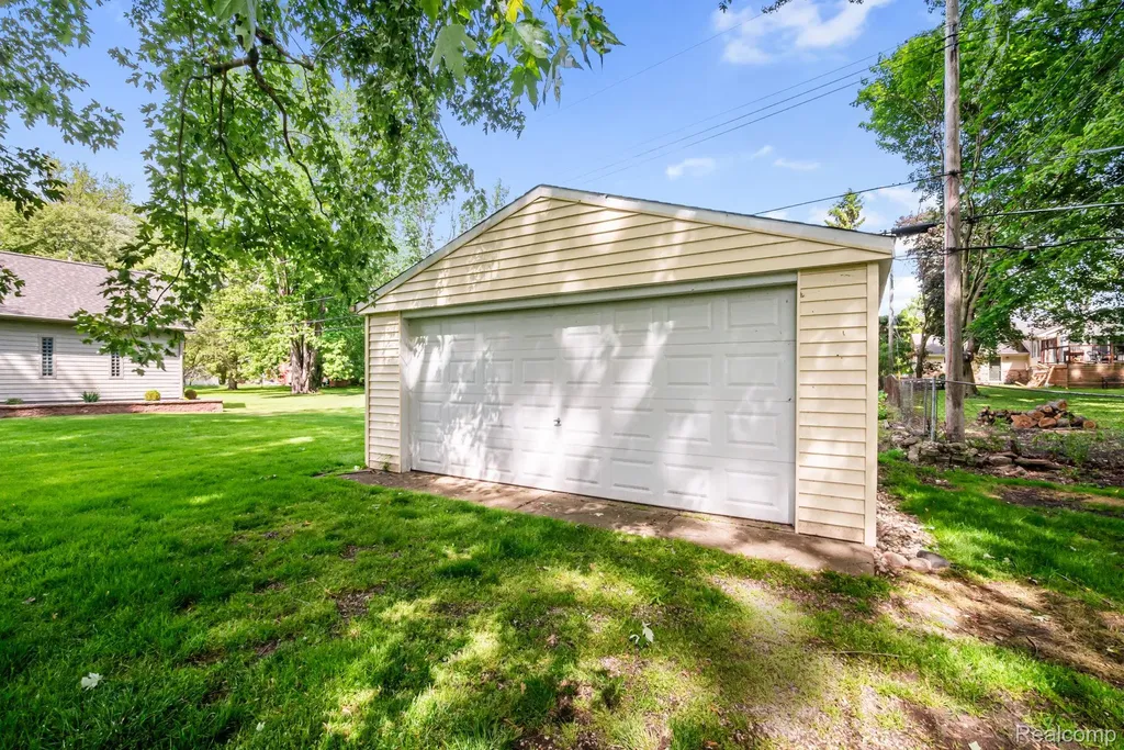 38230 Chartier Street Harrison Charter Township MI 48045