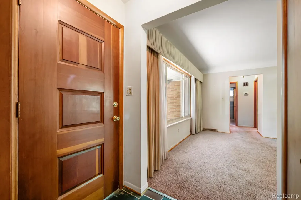 38230 Chartier Street Harrison Charter Township MI 48045