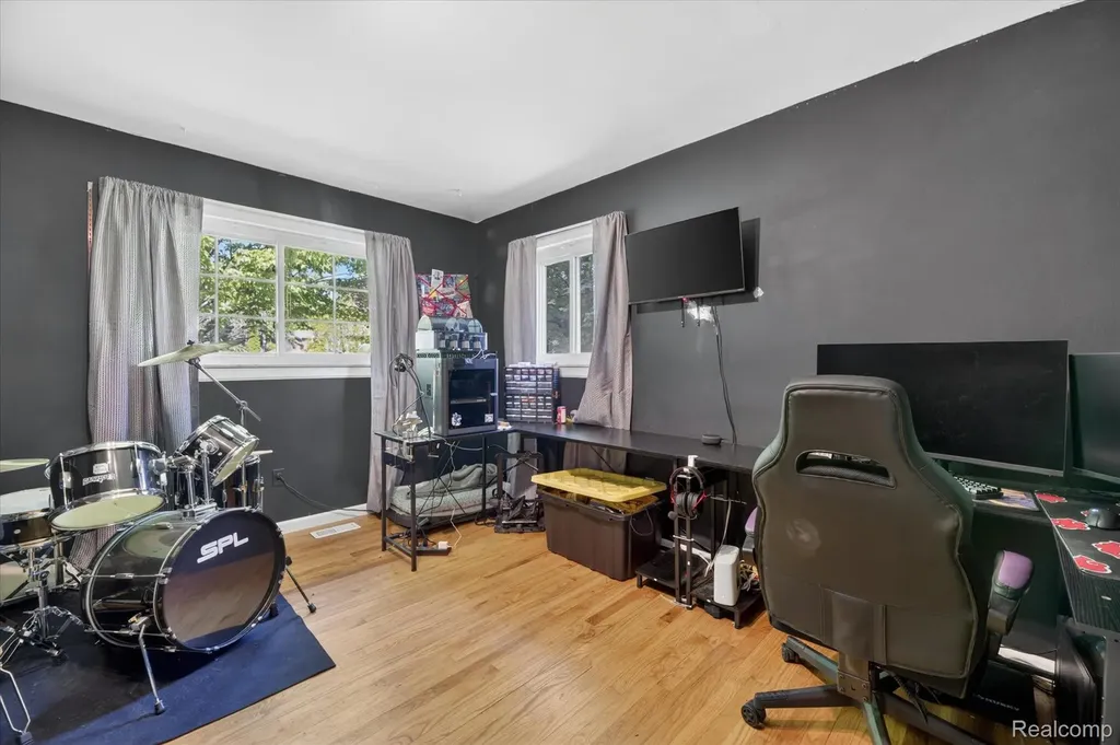 64400 Tipperary Drive Washington Township MI 48095