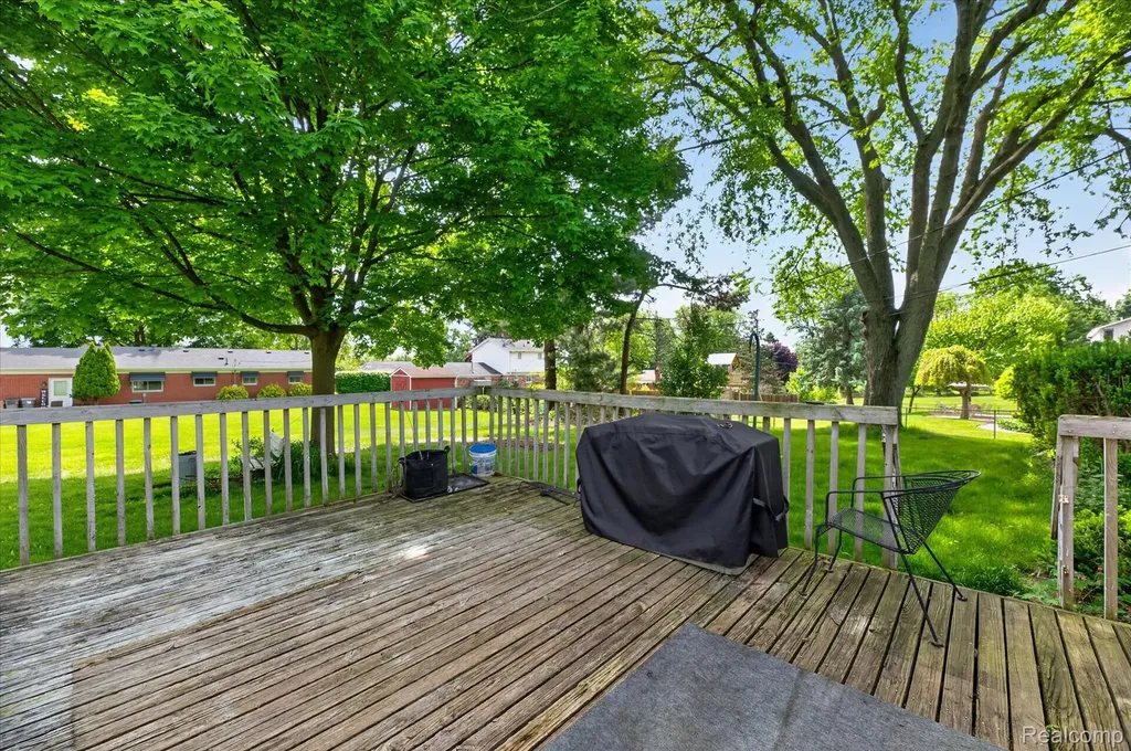 64400 Tipperary Drive Washington Township MI 48095