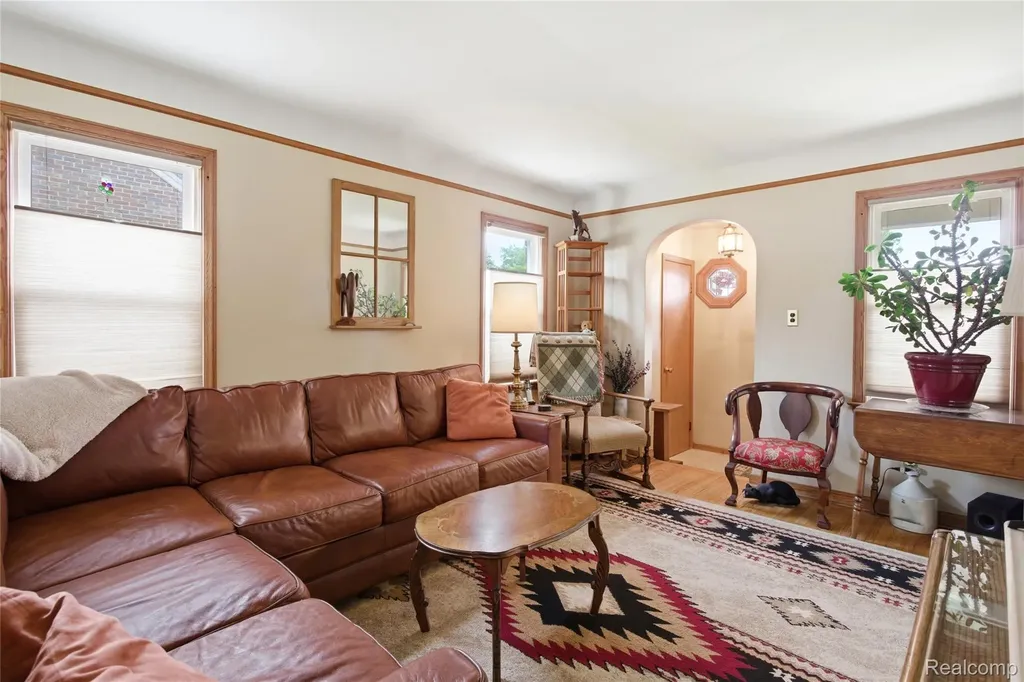1188 Champaign Road Lincoln Park City MI 48146
