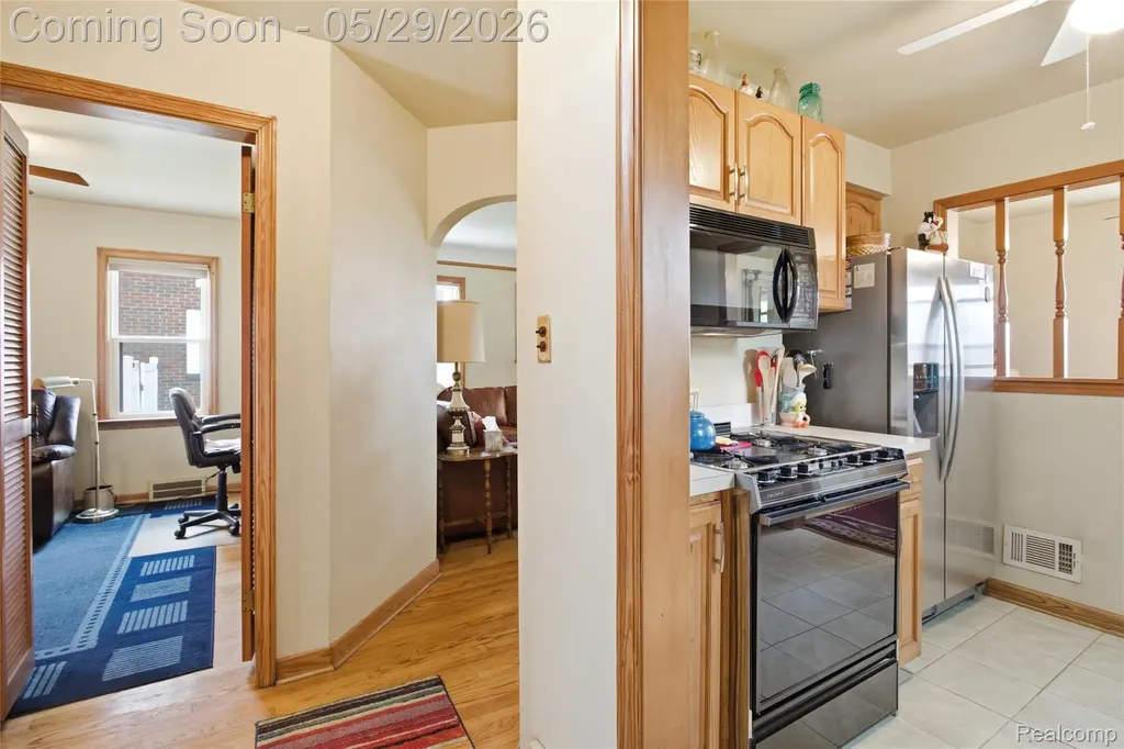 1188 Champaign Road Lincoln Park City MI 48146