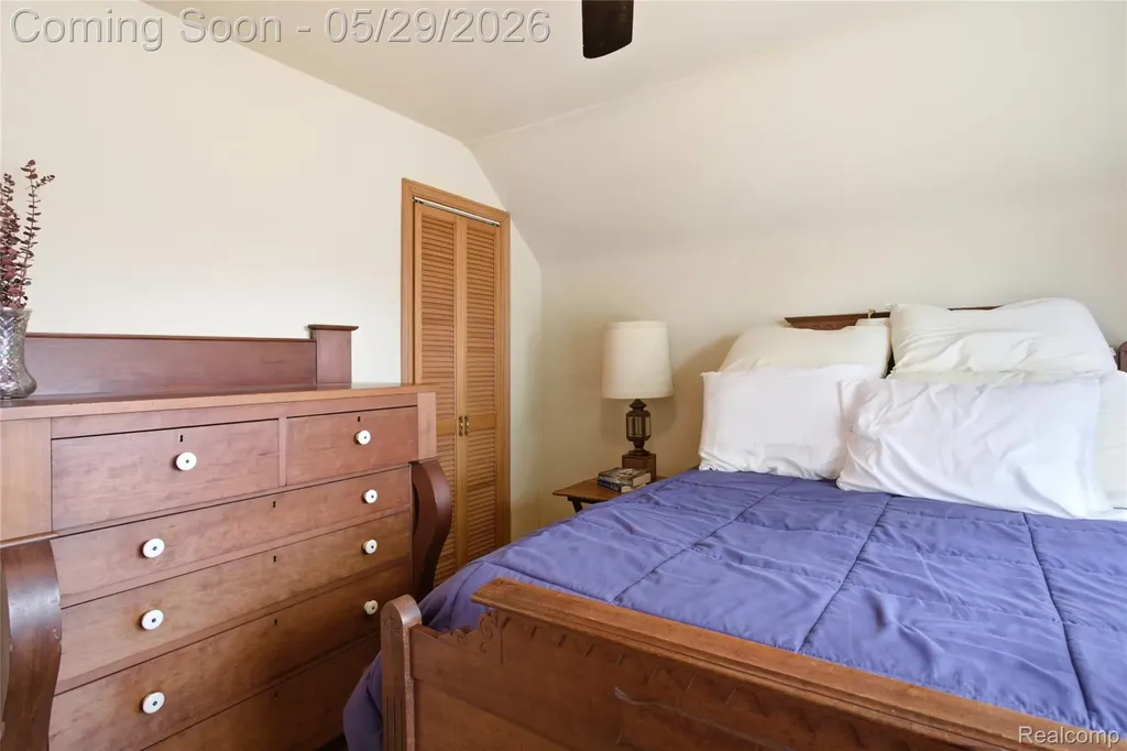 1188 Champaign Road Lincoln Park City MI 48146
