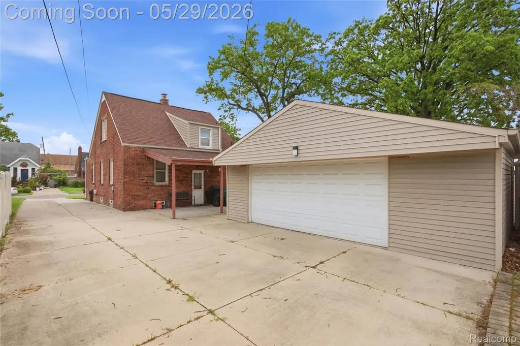 1188 Champaign Road Lincoln Park City MI 48146