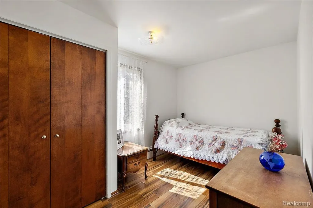 6930 Colony Drive West Bloomfield Charter Township MI 48323