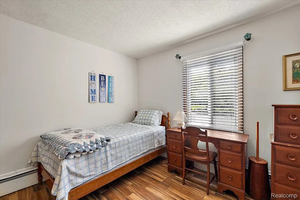 6930 Colony Drive West Bloomfield Charter Township MI 48323