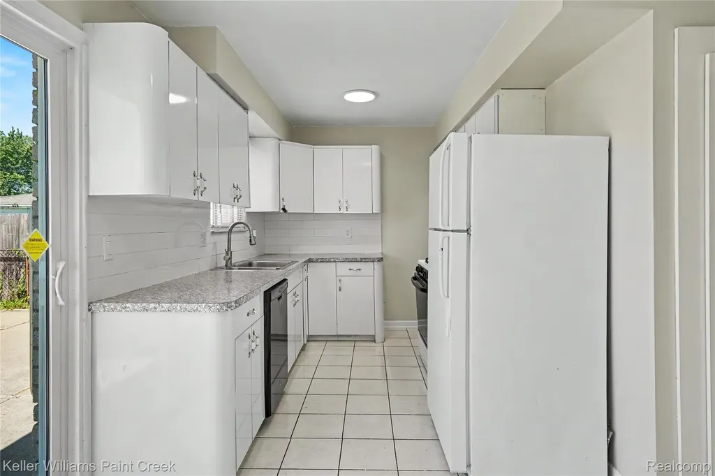 37125 Carpathia Boulevard Sterling Heights City MI 48310