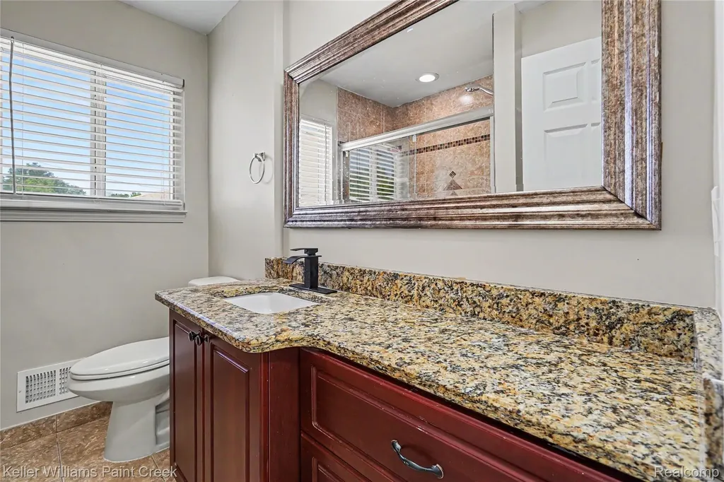 37125 Carpathia Boulevard Sterling Heights City MI 48310