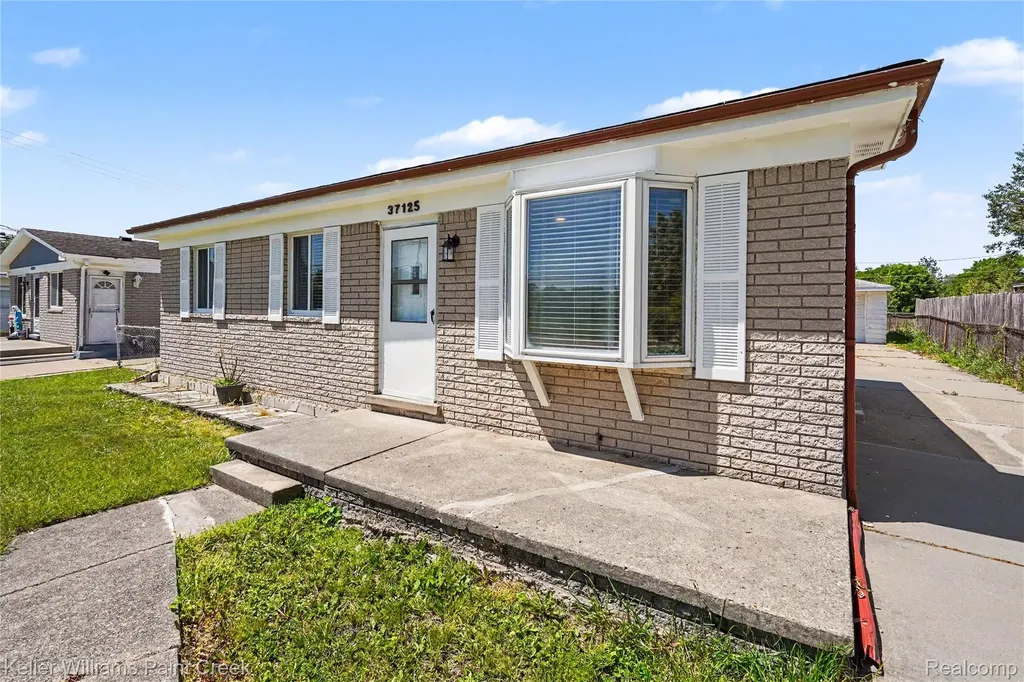 37125 Carpathia Boulevard Sterling Heights City MI 48310