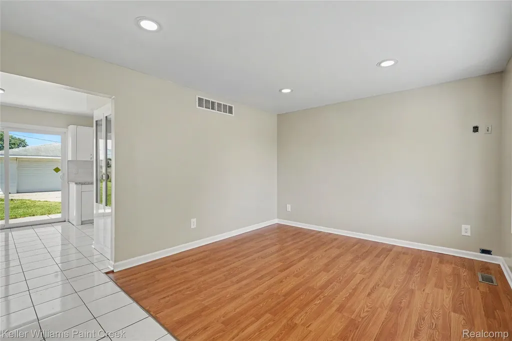 37125 Carpathia Boulevard Sterling Heights City MI 48310