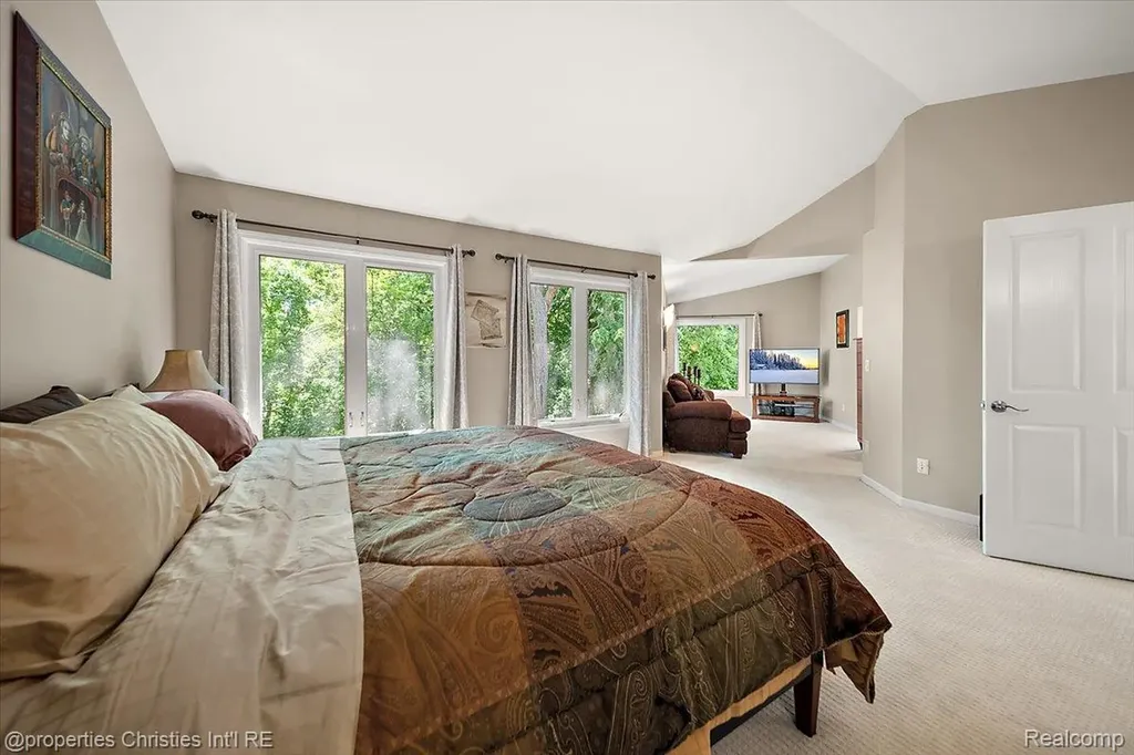 2685 Elizabeth Lane West Bloomfield Charter Township MI 48324