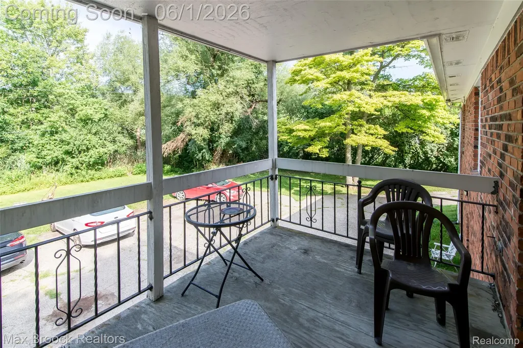 465 Robert Court Auburn Hills City MI 48326