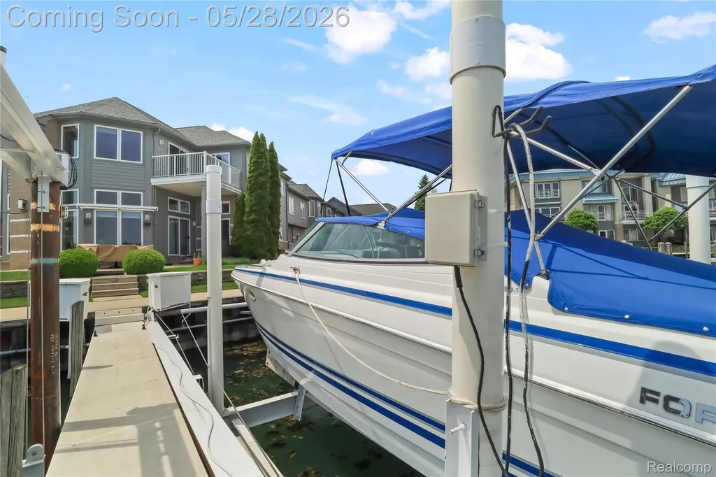 31 Kreger Drive Wyandotte City MI 48192