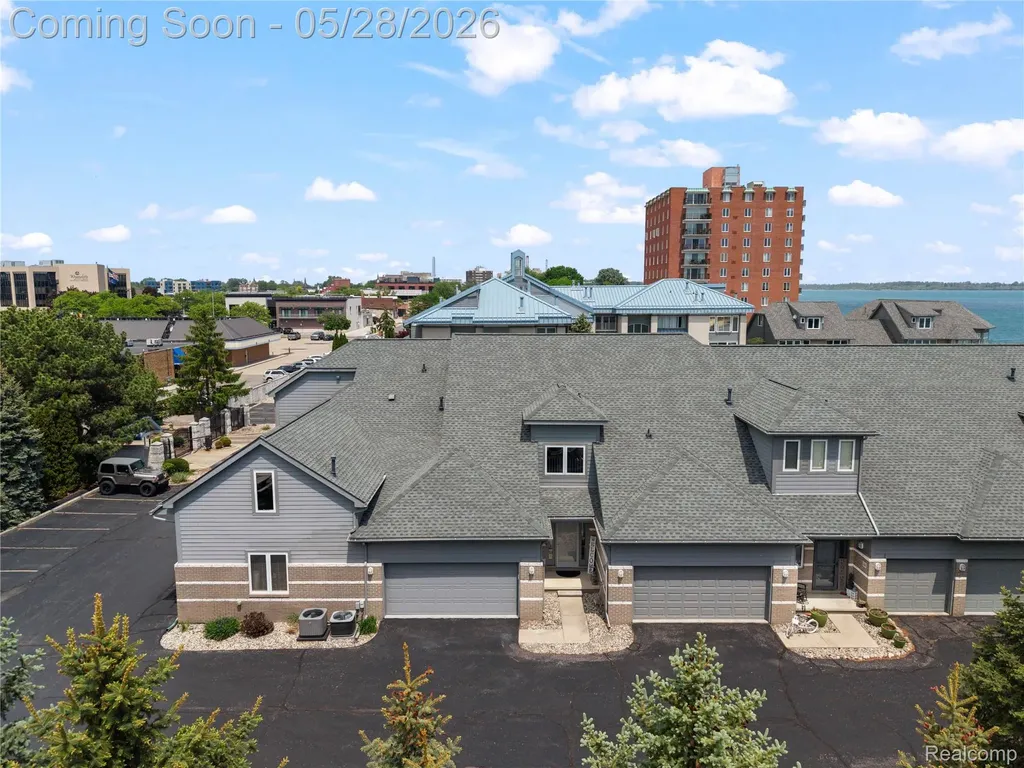31 Kreger Drive Wyandotte City MI 48192