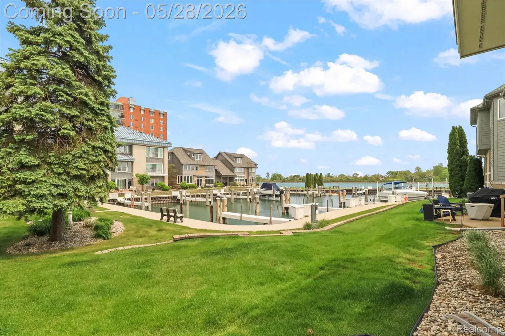 31 Kreger Drive Wyandotte City MI 48192