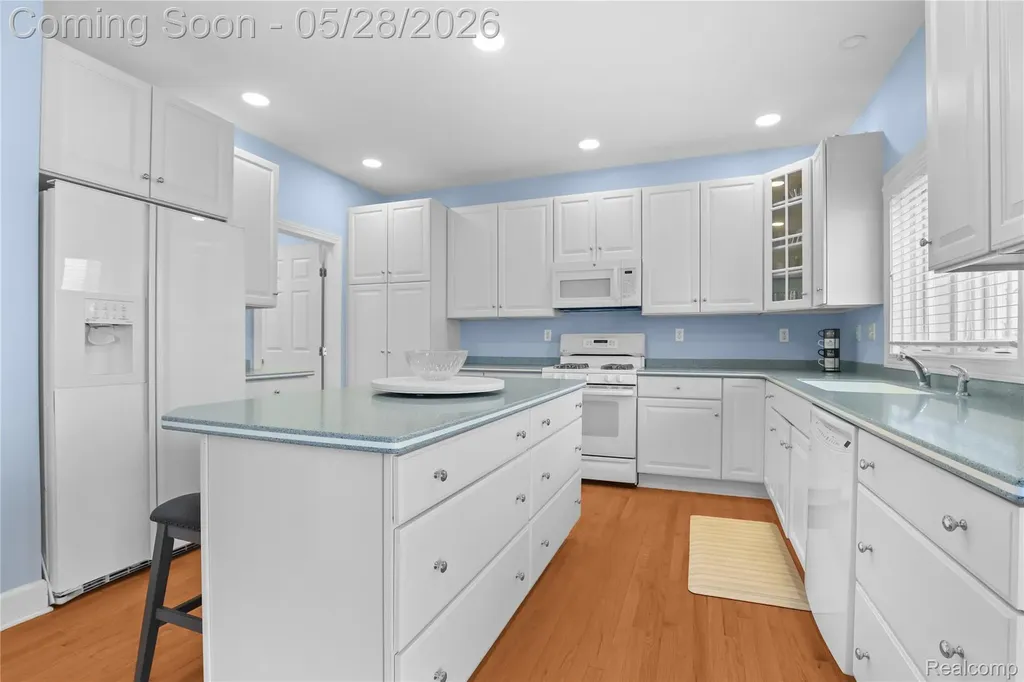 31 Kreger Drive Wyandotte City MI 48192