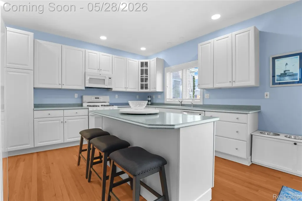 31 Kreger Drive Wyandotte City MI 48192