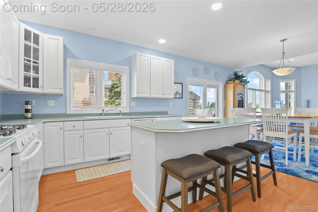 31 Kreger Drive Wyandotte City MI 48192