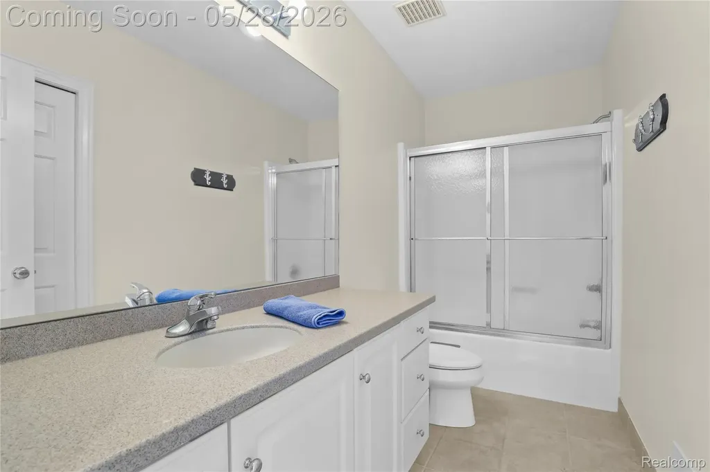 31 Kreger Drive Wyandotte City MI 48192