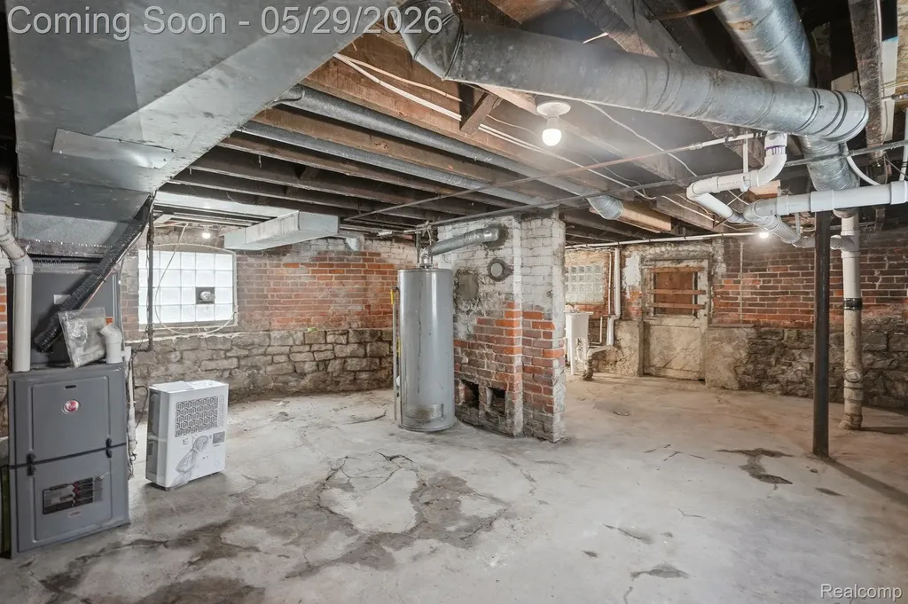 255 Poplar Street Wyandotte City MI 48192