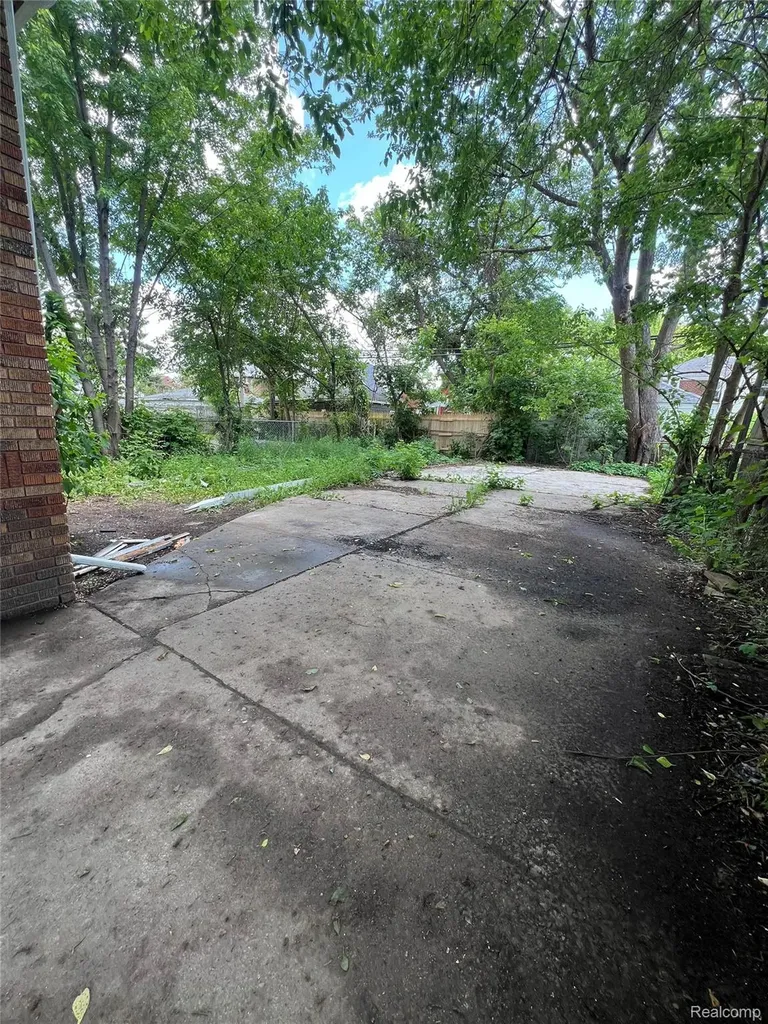 3660 Somerset Avenue Detroit City MI 48224