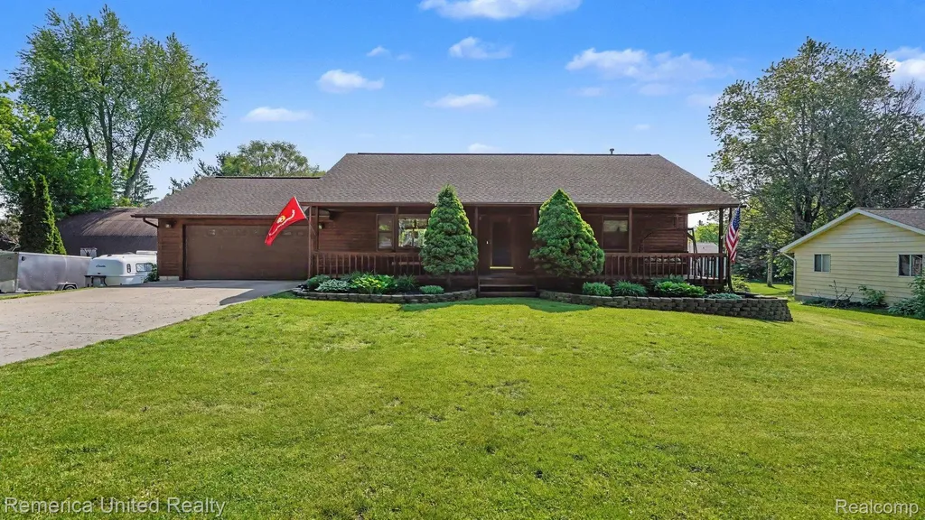 339 S Collins Street Fowlerville Village MI 48836