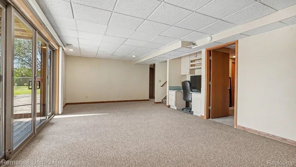 339 S Collins Street Fowlerville Village MI 48836