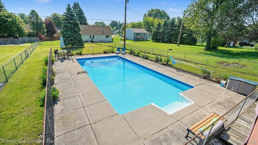 339 S Collins Street Fowlerville Village MI 48836